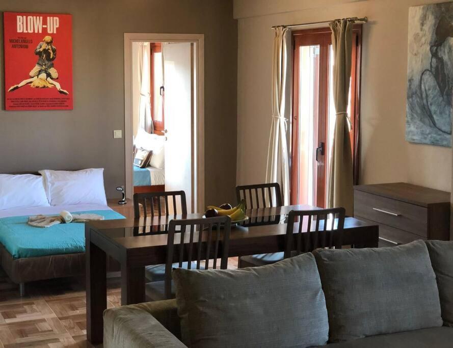 Cretan Breeze Seaview Apartment 伊拉克利翁 外观 照片